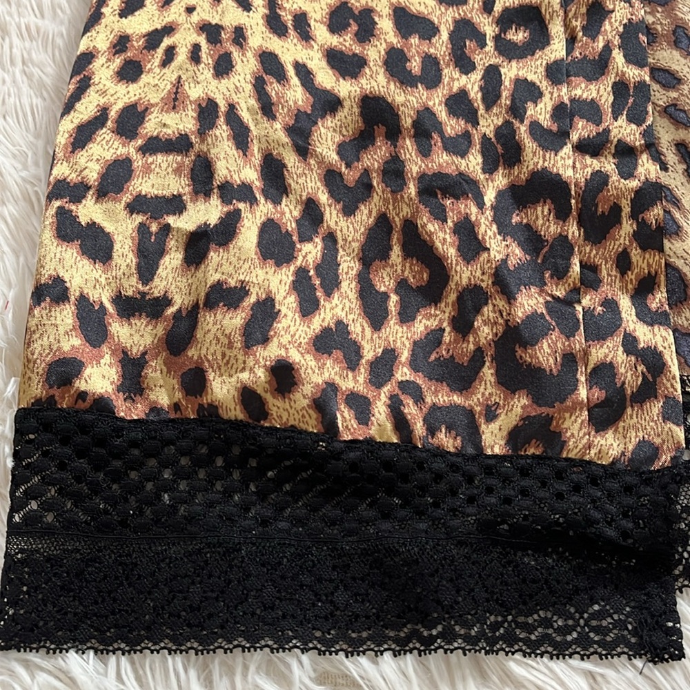 Cheetah Print Silk Robe - Picture 11 of 15
